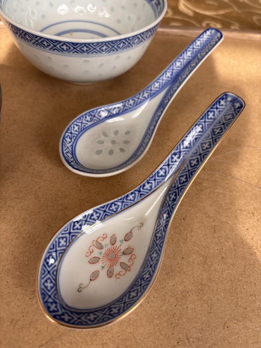 Chińskie miseczki z łyżkami porcelana lata 70
