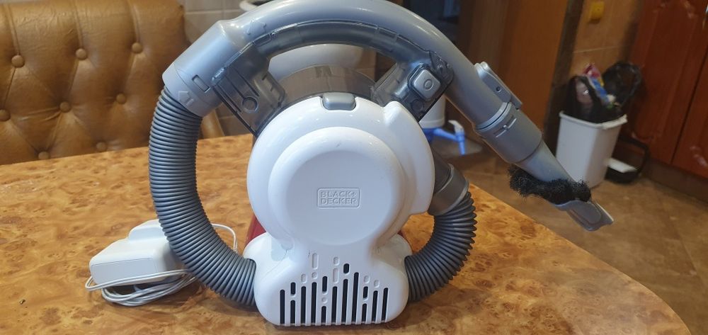 Ручний пилосос  BLACK_DECKER