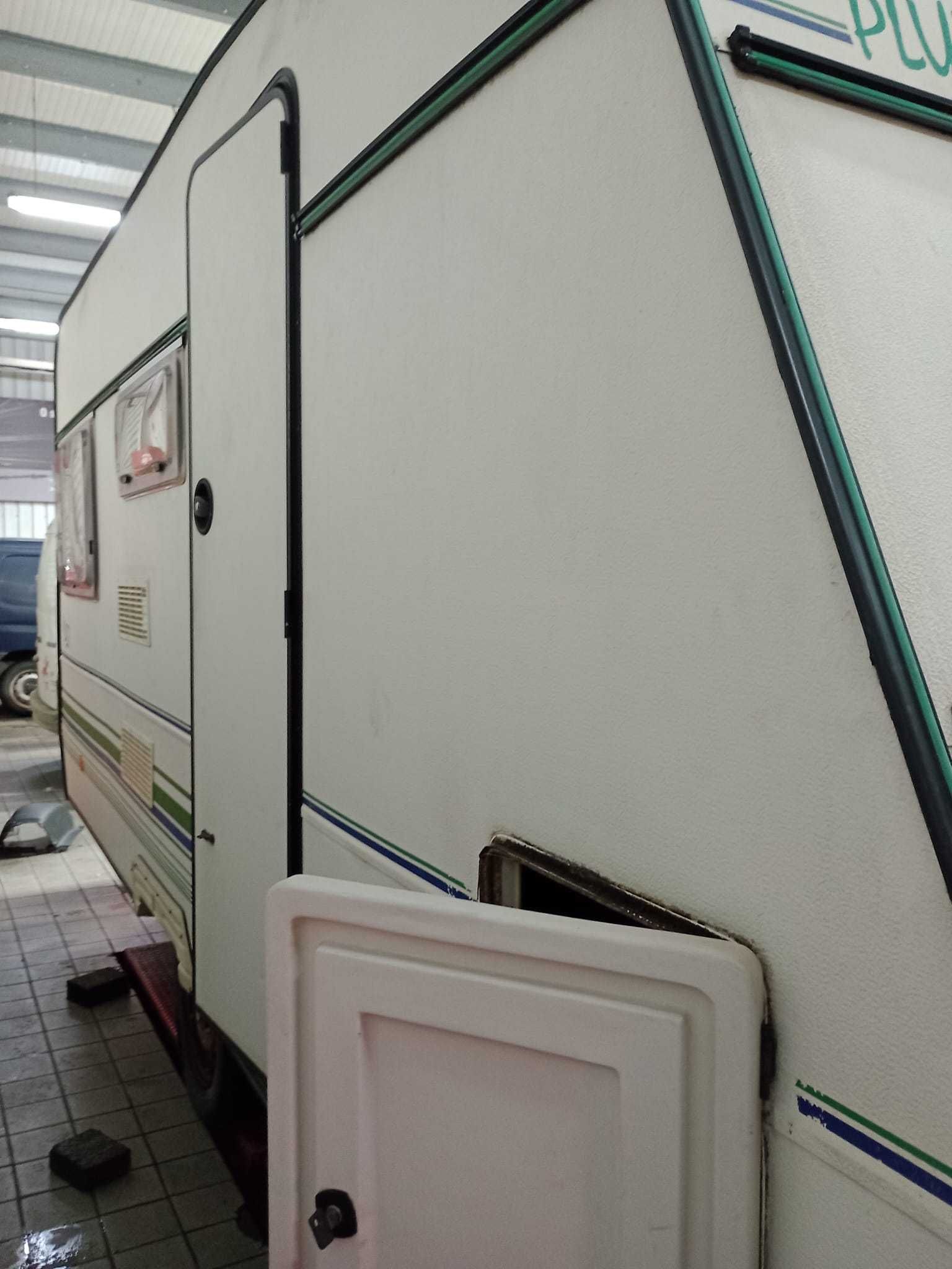 Caravana Pluma 450  (Trailler, MotorHome) com documento