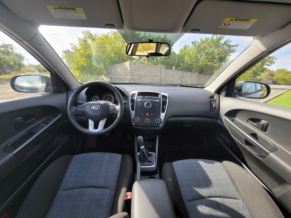 Kia Ceed 2009, 1.4 MT (90 к.с.)