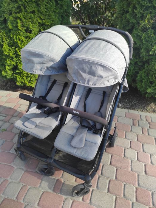 Прогулянкова коляска для двійні Inglesina