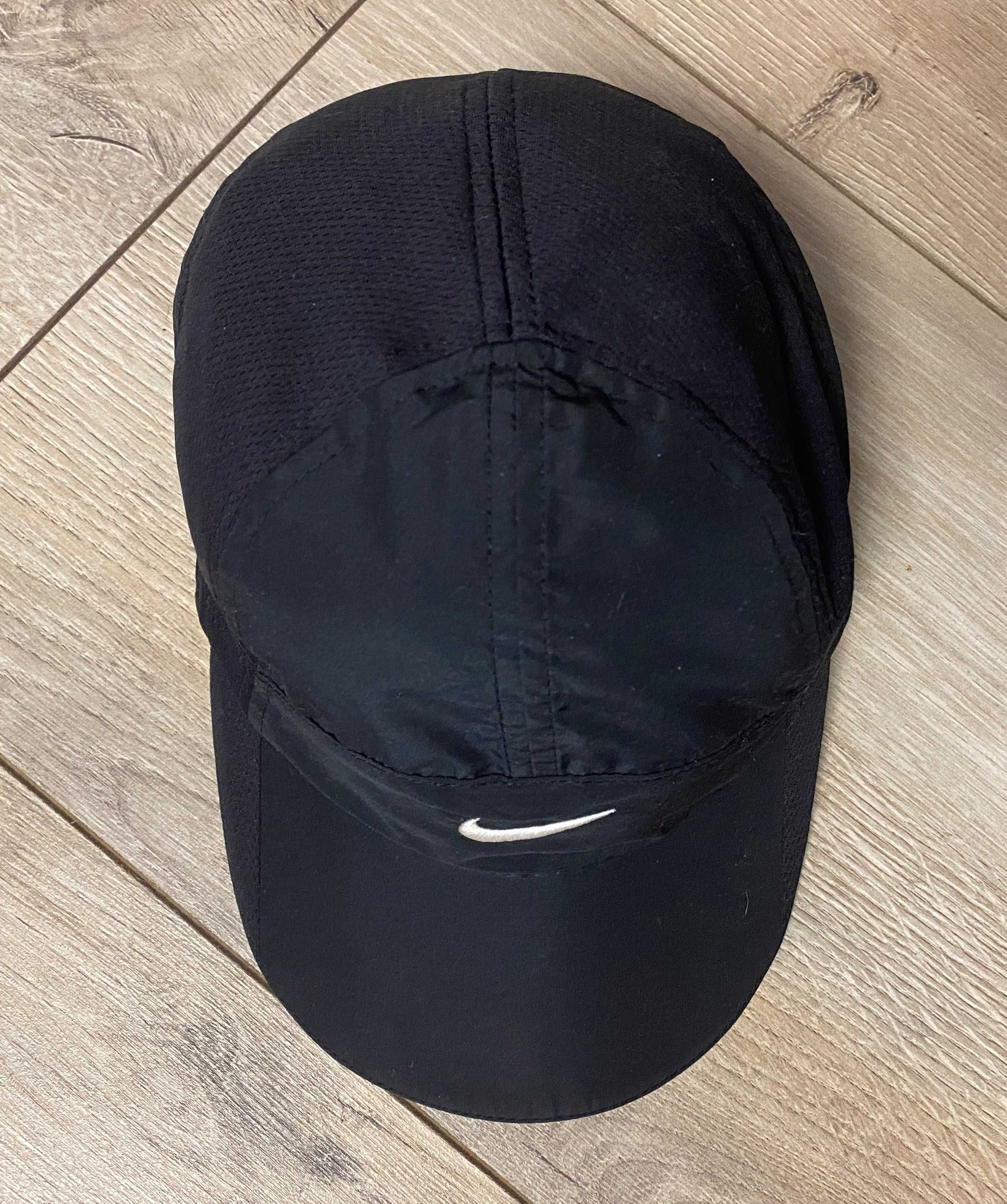 Кепка nike feather light cap