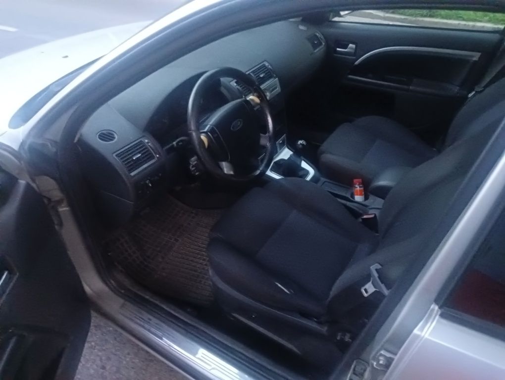 Ford Mondeo 2,0 TDCi 2004r Combi