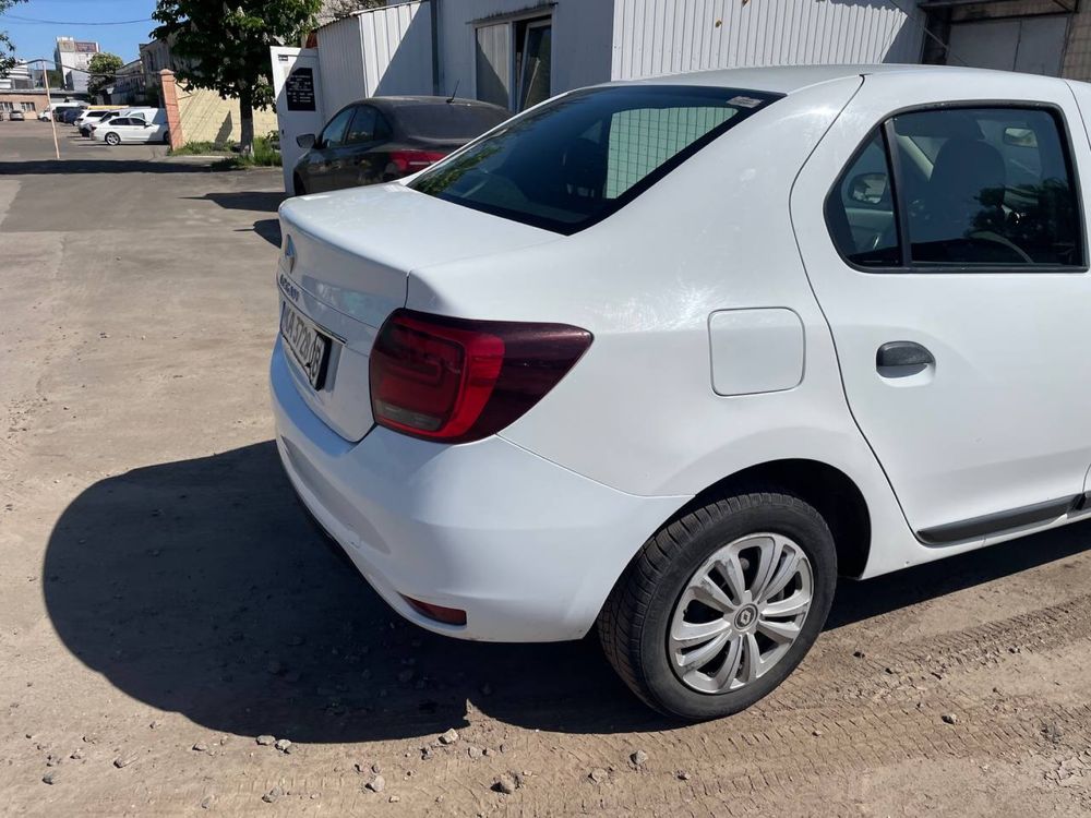 Renault Logan 1.5d 2017 230к км