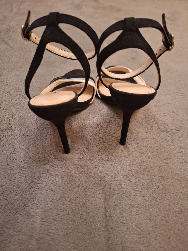 Buty na obcasie szpilki sandałki na obcasie Zara Basic rozmiar 39