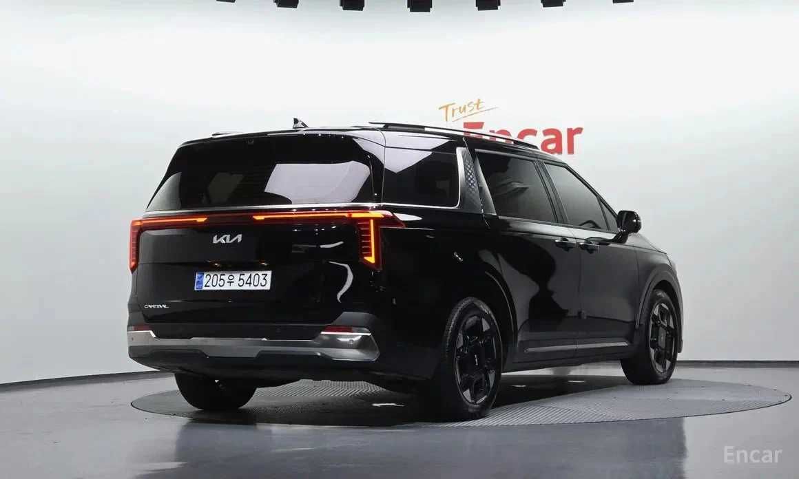 2025 Kia Carnival можно з ПДВ