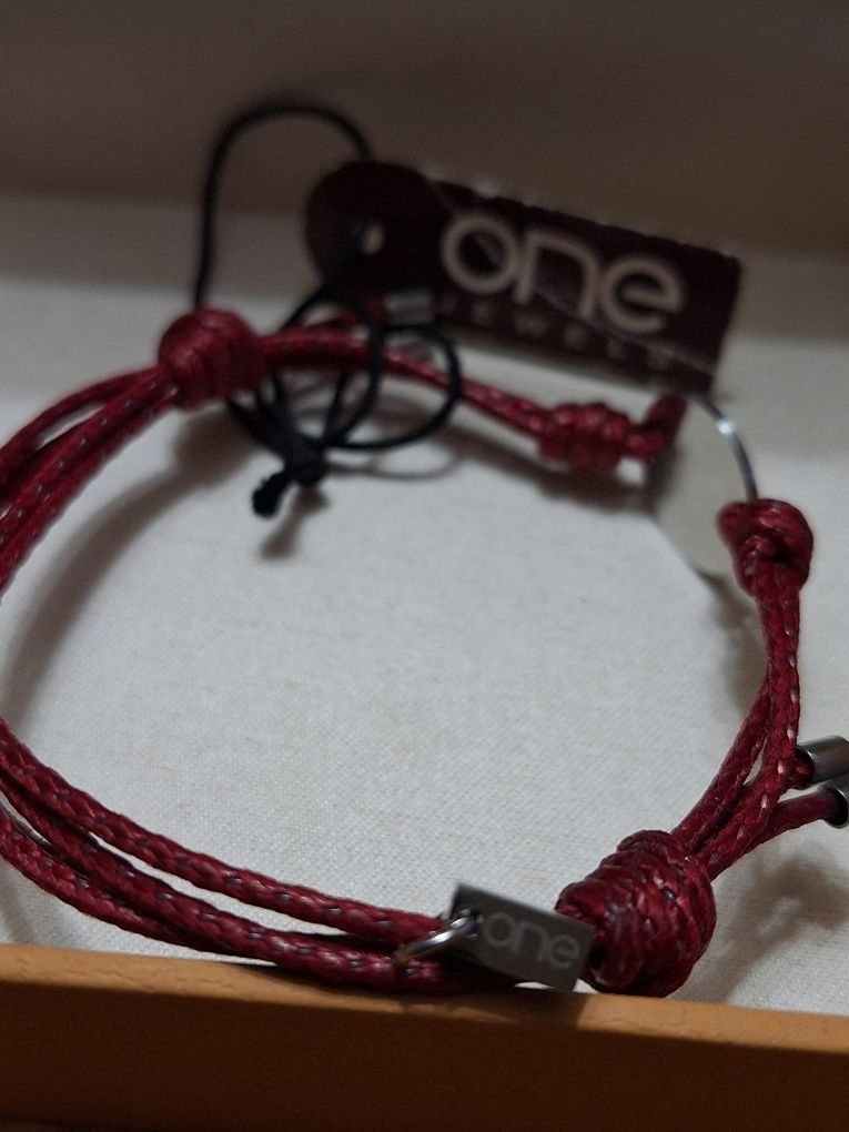 Pulseira one - vermelha