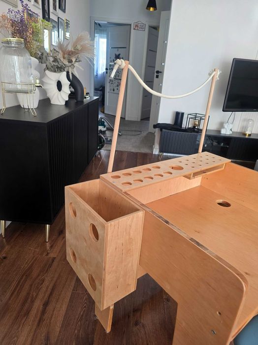 Biurko z krzesełkiem - polski design, rośnie razem z dzieckiem