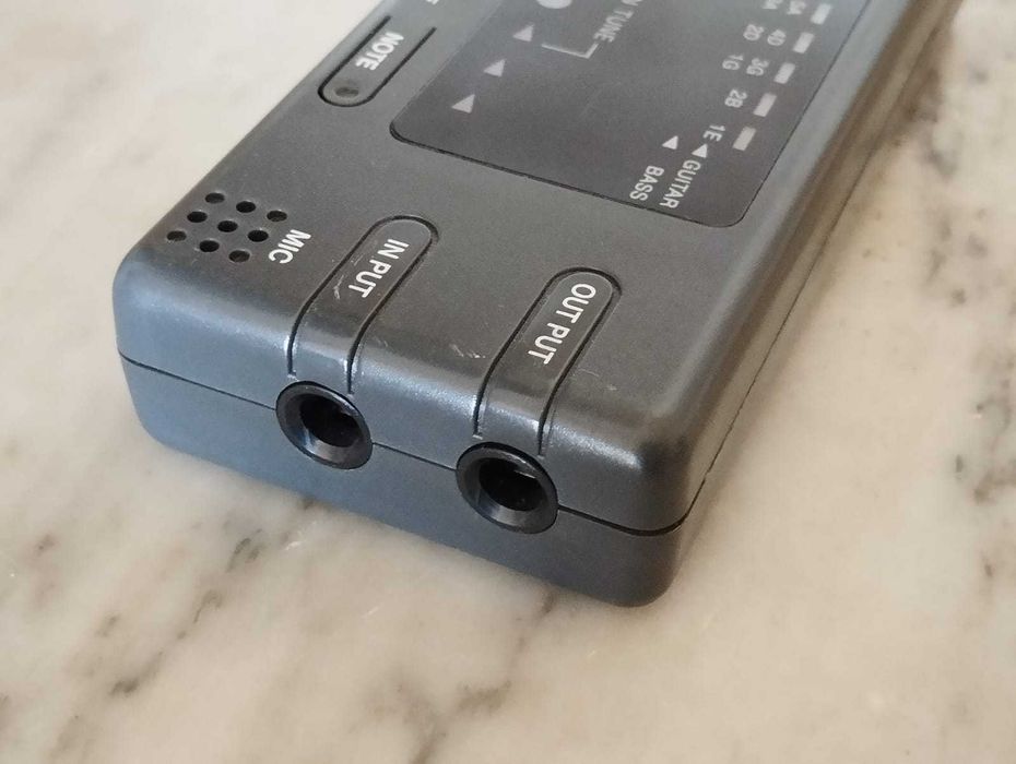 Afinador de Guitarra GT-303