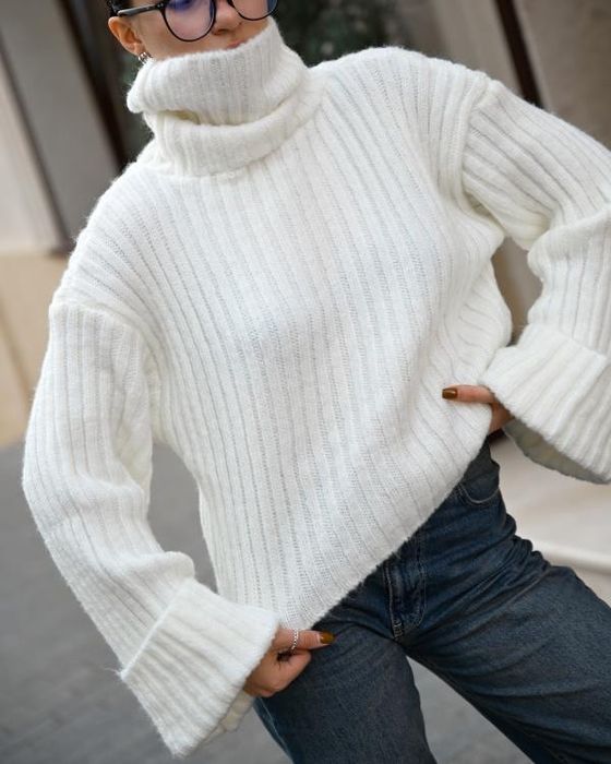 Новинка! Светер Жіночий в'язаний білий