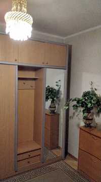 2к  окремі кімнати 2+2+1   в Києві , поруч метро Позняки 2-х кімнатна