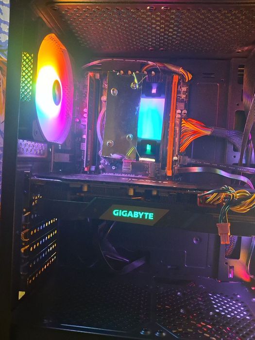 Ігровий ПК • AMD RX 5700 XT • Xeon E5-2670 v3 • 16 ГБ ОЗП • Б/У, стан