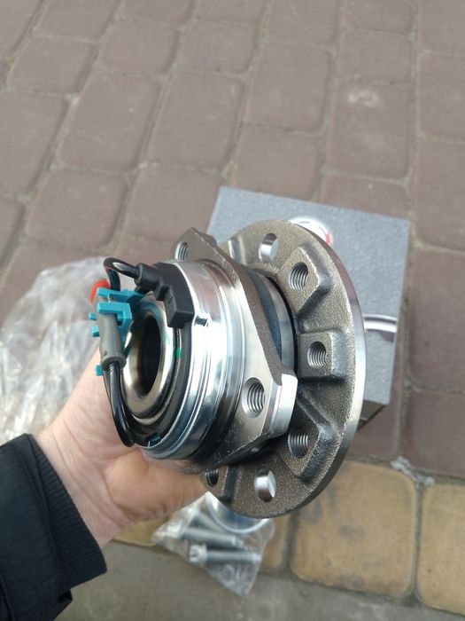 Ступиця перед підшипник Opel Astra H Zafira B Опель Астра Н Зафіра Б