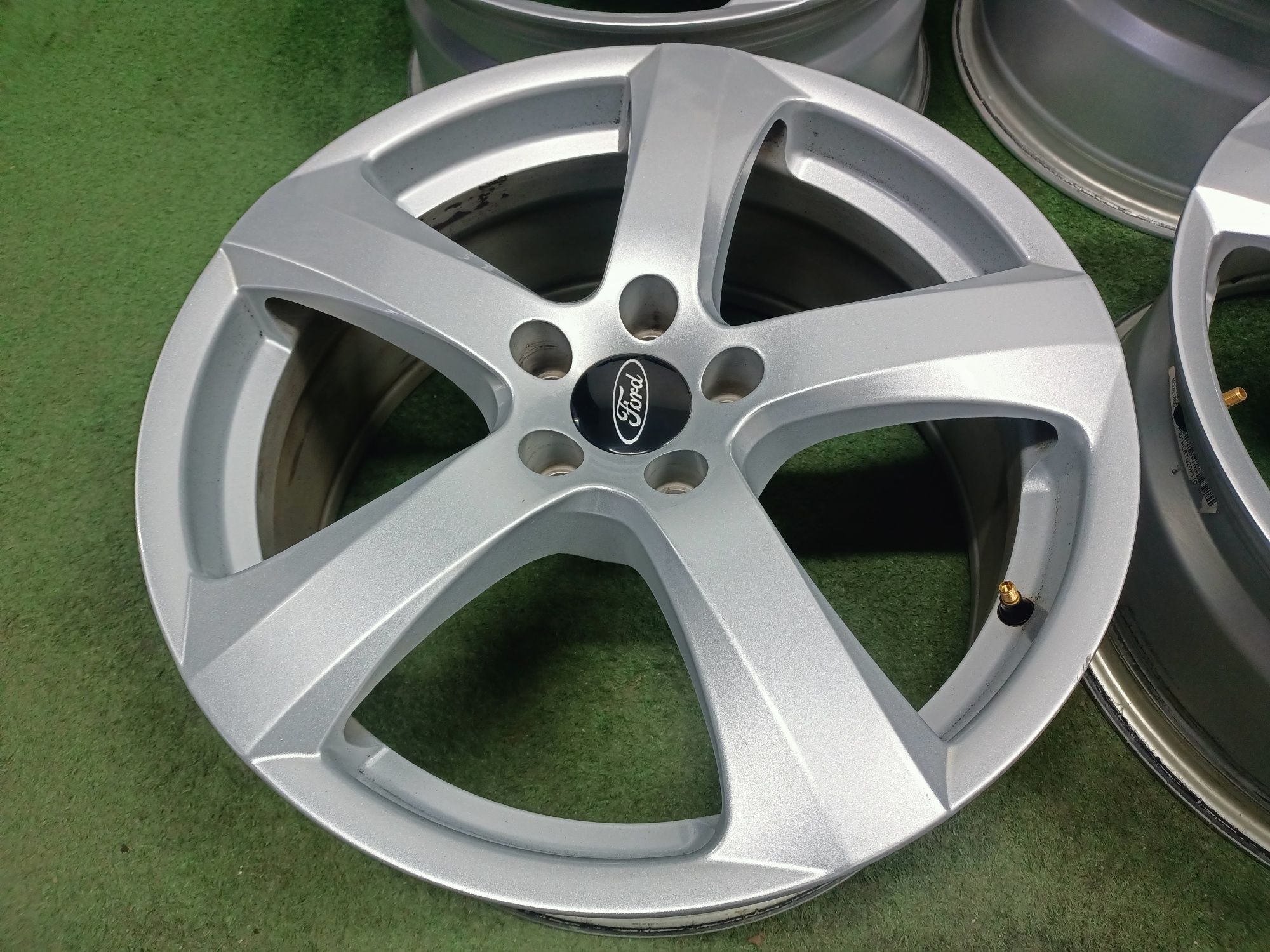 18" felgi 5x108 et42 Ford Focus Kuga S-Max C-Max Mondeo Volvo Jaguar