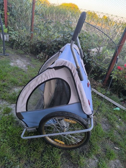 Przyczepka podwójna dla dzieci mocowana do roweru