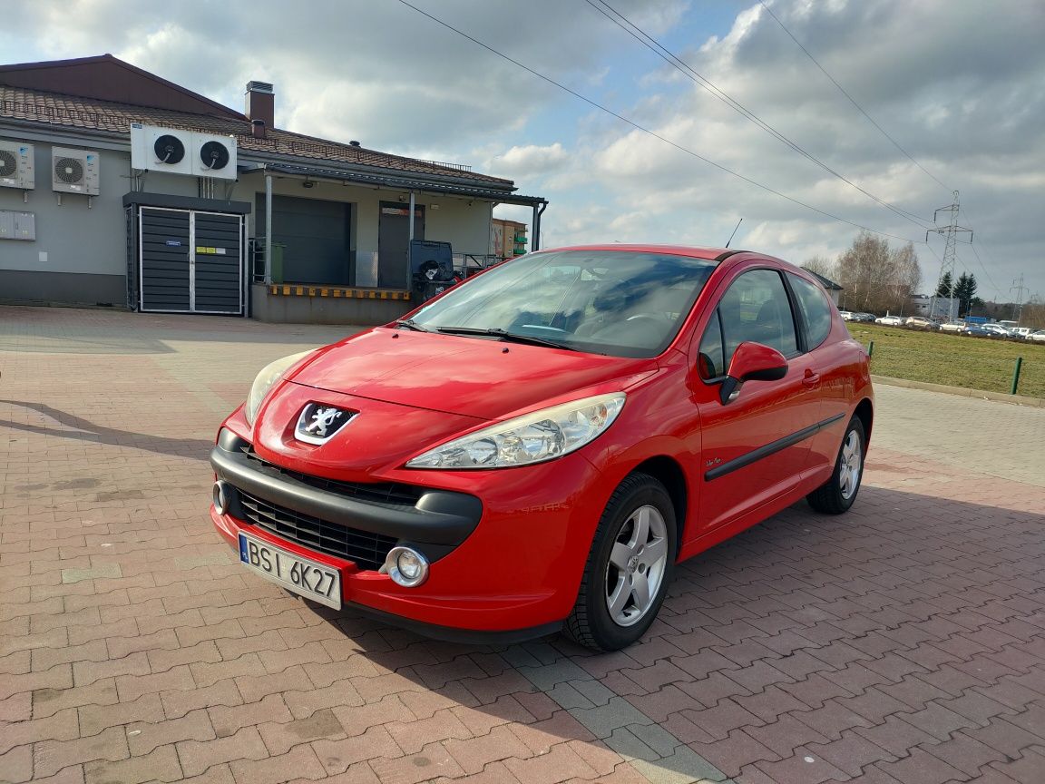 Peugeot 207, 1.4 benzyna