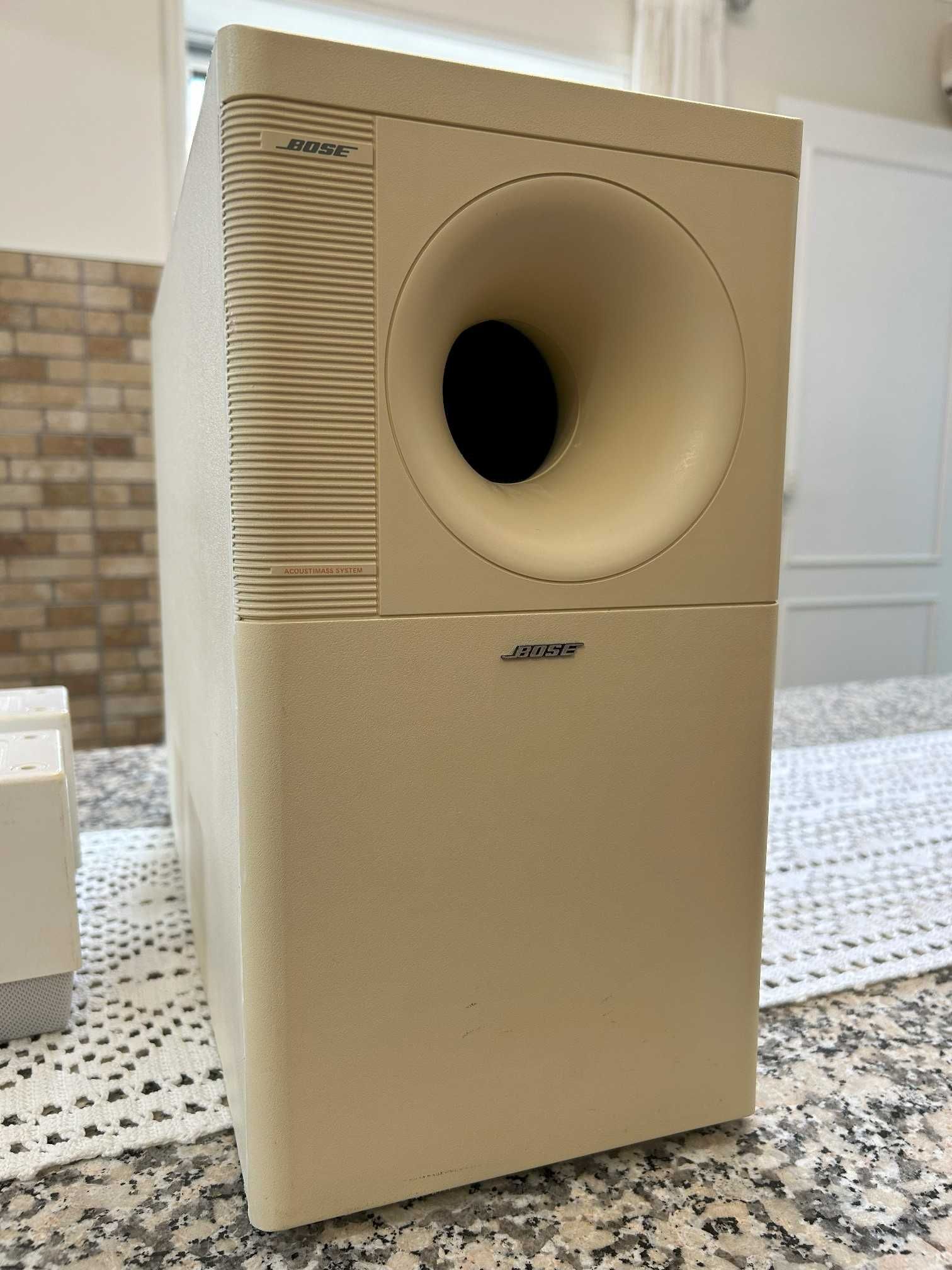 Colunas BOSE Acoustimass potentes
