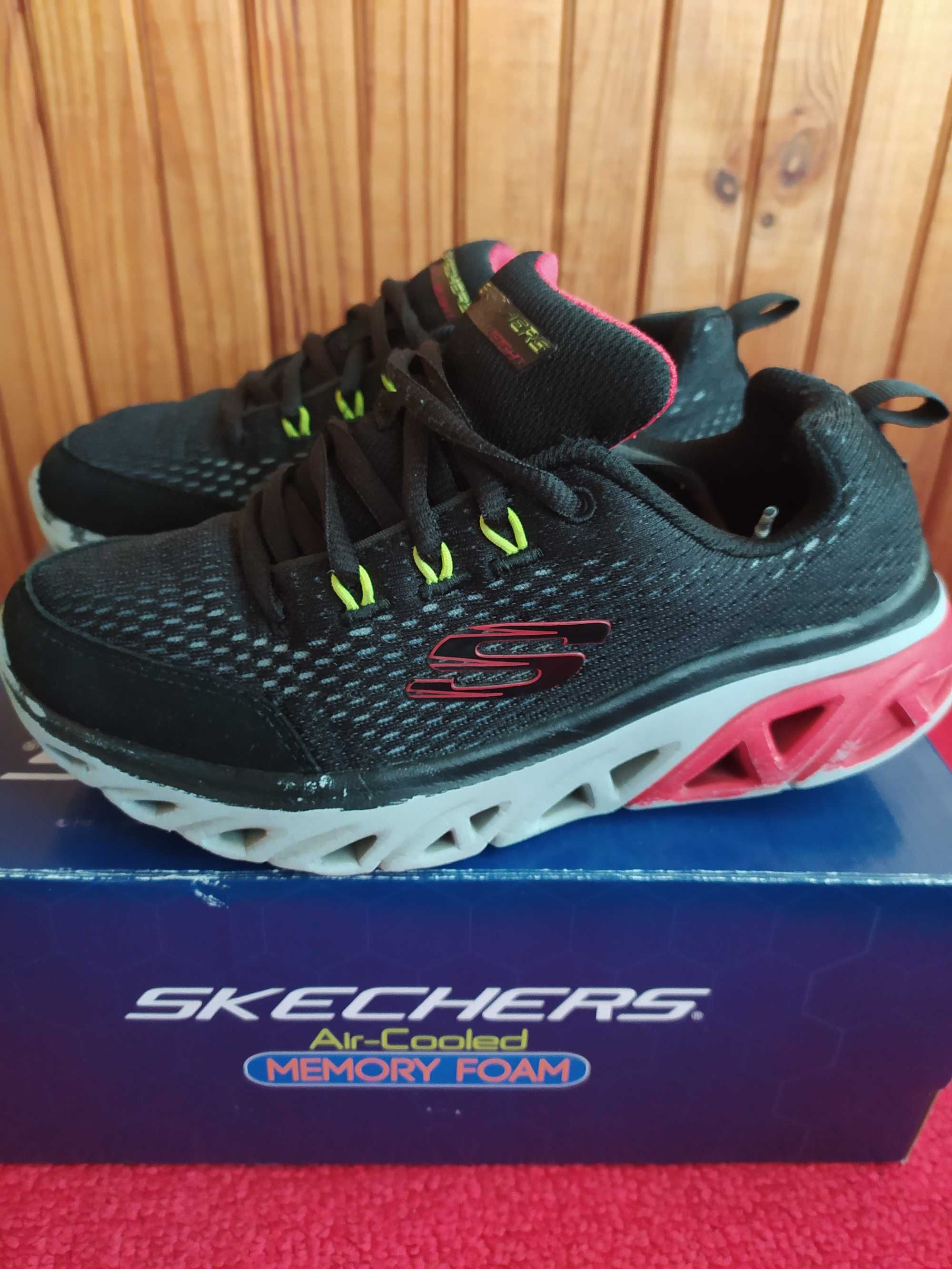 Кросівки Skechers 35 розмір