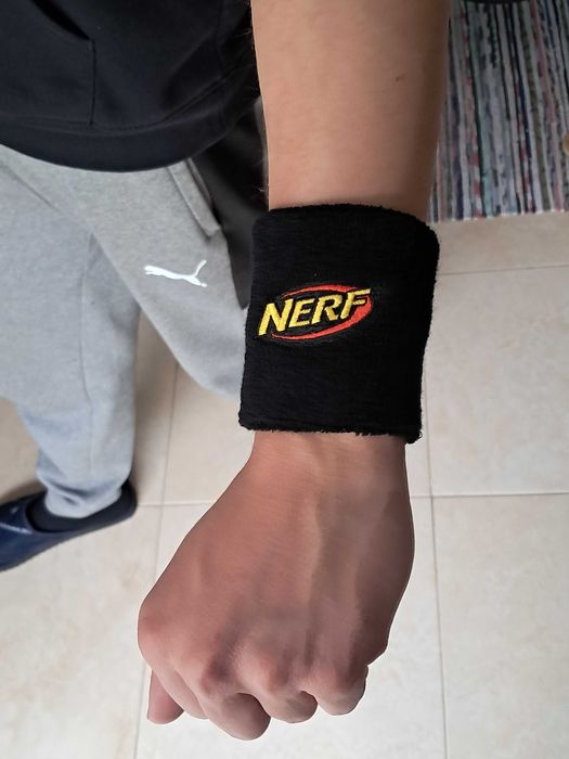 2 Punhos marca NERF