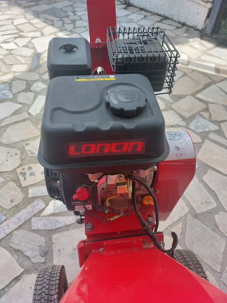 Triturador de lenha como novo