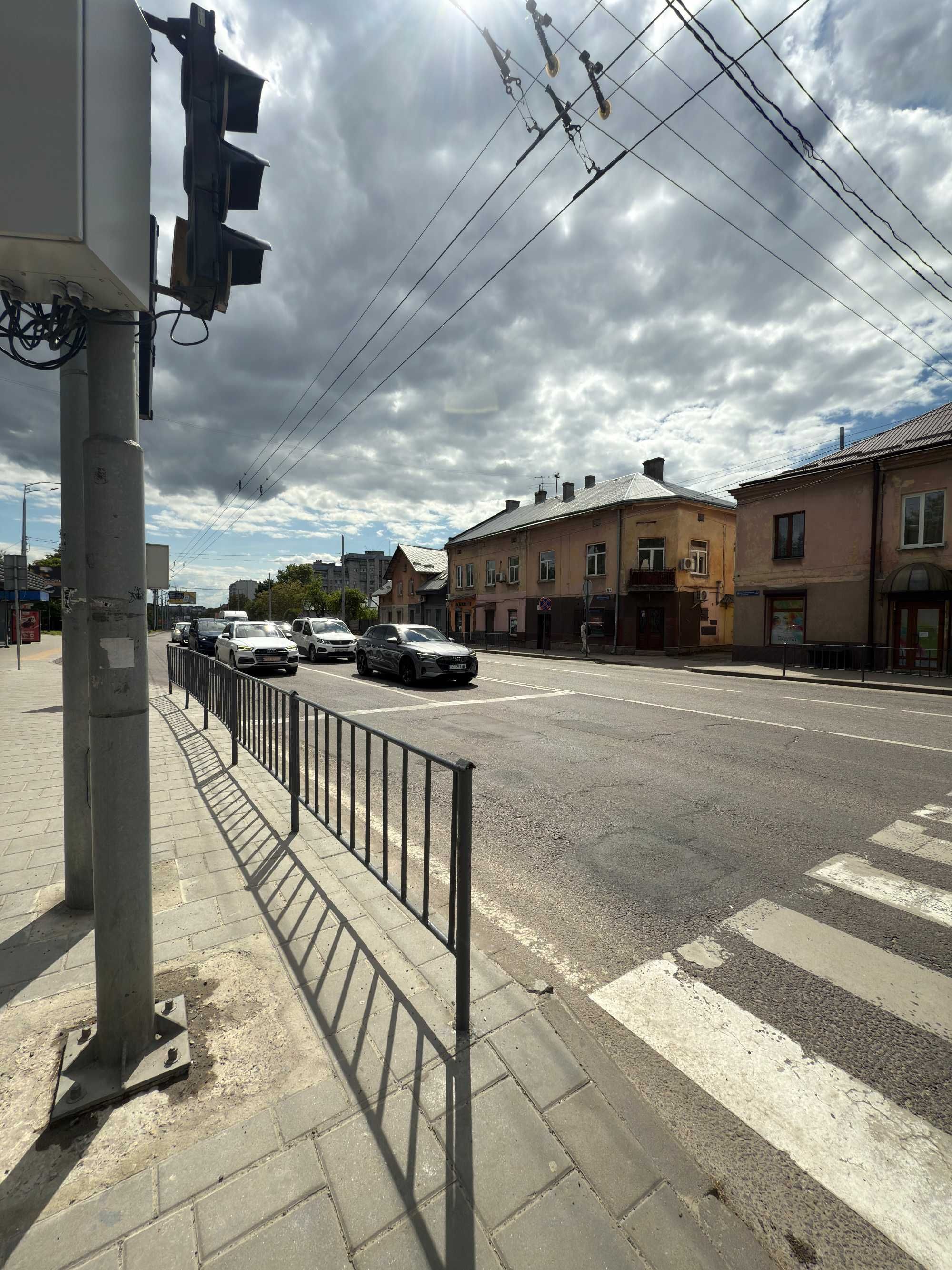 Продаж комерційного приміщення, вул. Кульпарківська, 34m², 1пов.,фасад