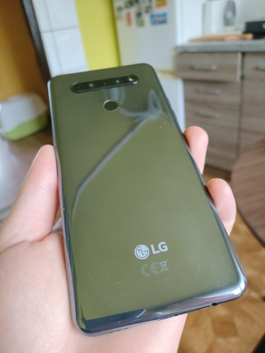 Telefon LG K51S - uszkodzony ekran