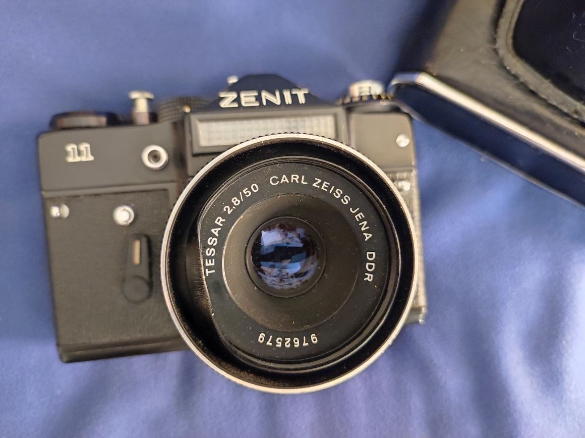 Aparat fotograficzny Zenit 1,1 obiektyw Tessar Carl Zeiss Jena