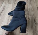 Czarne botki na obcasie zamsz 36 Primark