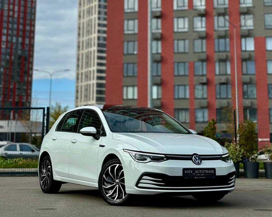 Volkswagen Golf VIII