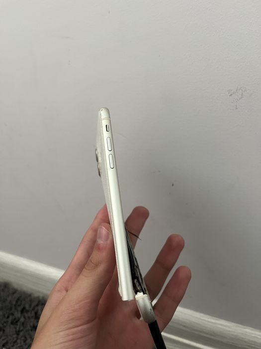 Iphone 11 (на запчастини) 128 gb