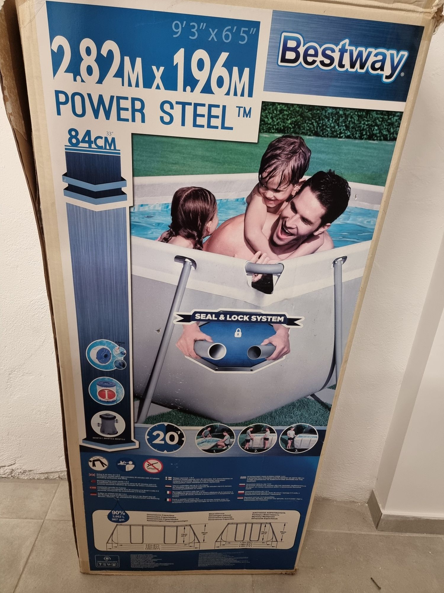 Piscina com cobertura