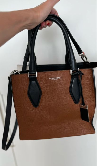 Mala Michael Kors nova super elegante
