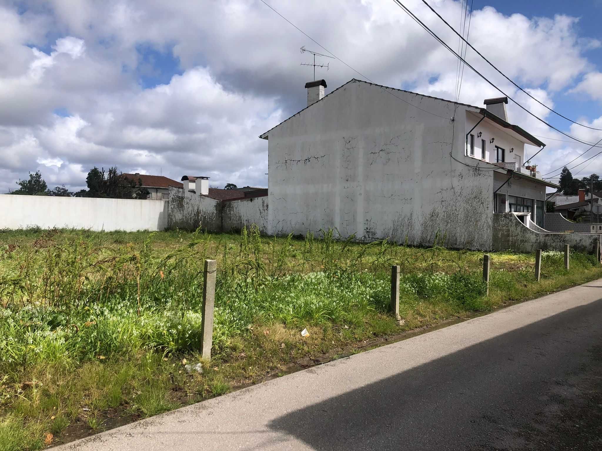 Vendo terreno para construção em Eixo, Aveiro