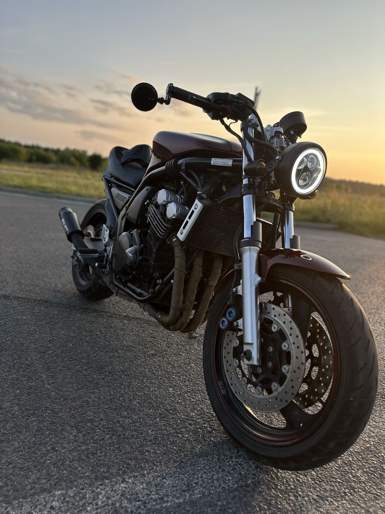 Yamaha Fazer fz 600 custom