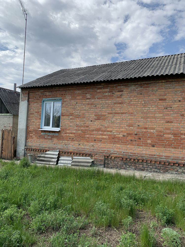 Продам дом 70 м .кв в г .Люботин(стВодяное )