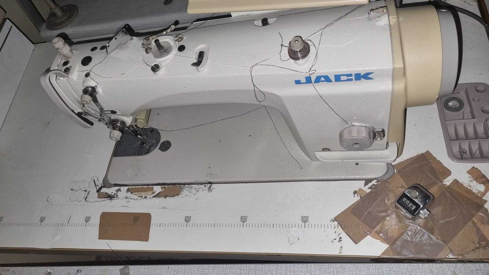 Máquinas Costura Ponto Corrido JACK/SIRUBA