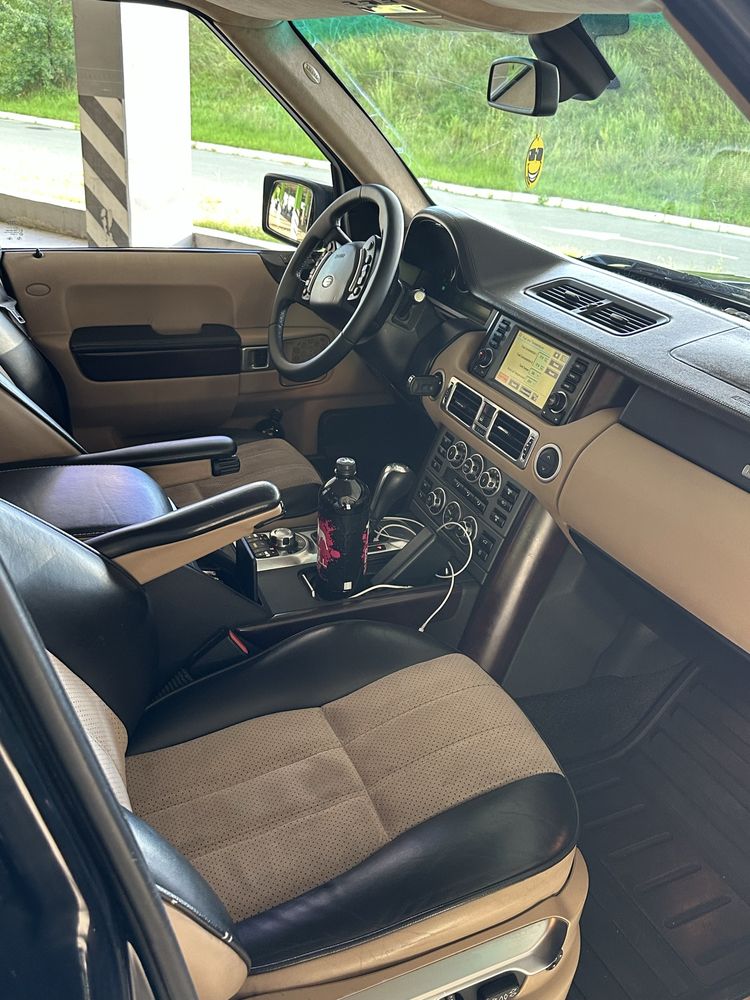 Продаж автомобіля Land Rover Range Rover