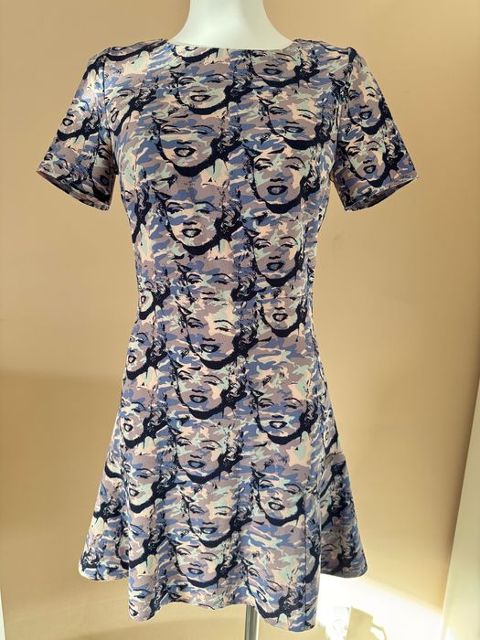 Sukienka Pepe Jeans z Marilyn Monroe