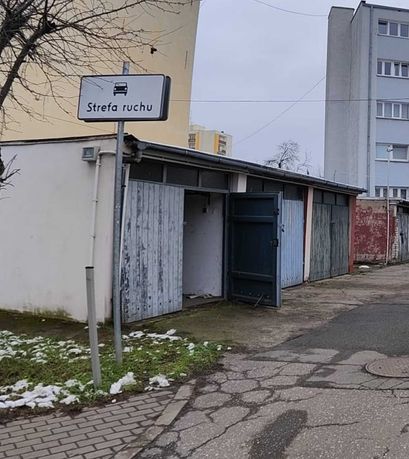 Garaż Bydgoszcz Bielawy (prąd, księga wieczysta, Teren zamknięty)