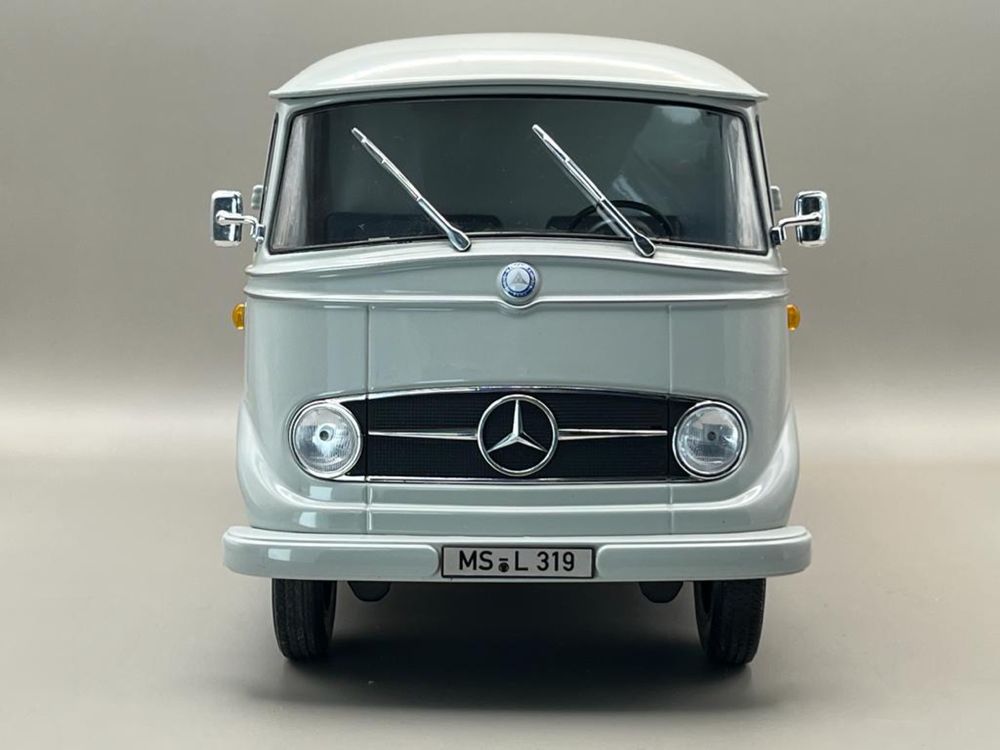 Model 1:18 Mercedes Benz L319