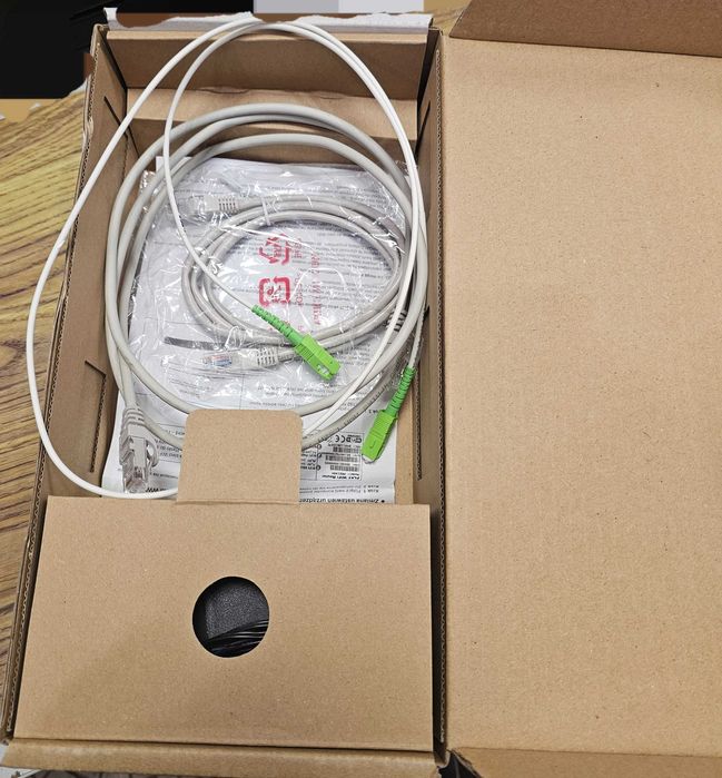 Ruter KAON AR2140X+ZTE ZXHN F601