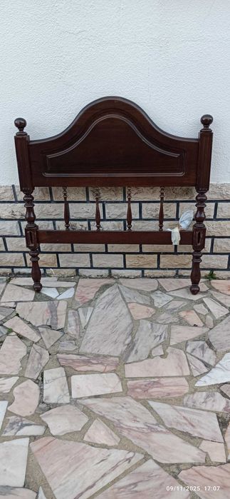 Cama Madeira de 1 corpo