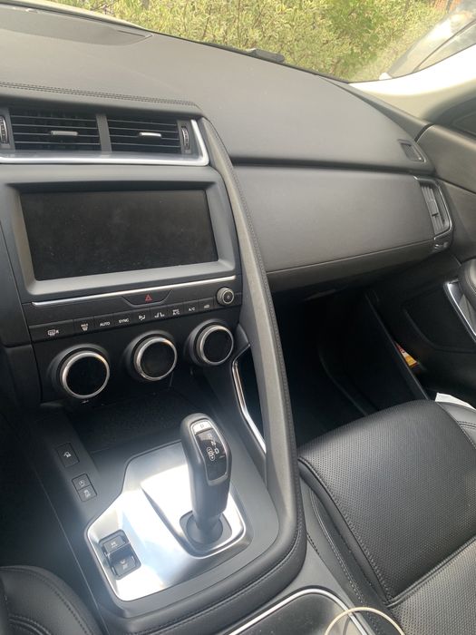 Ягуар E-Pace , Jaguar .