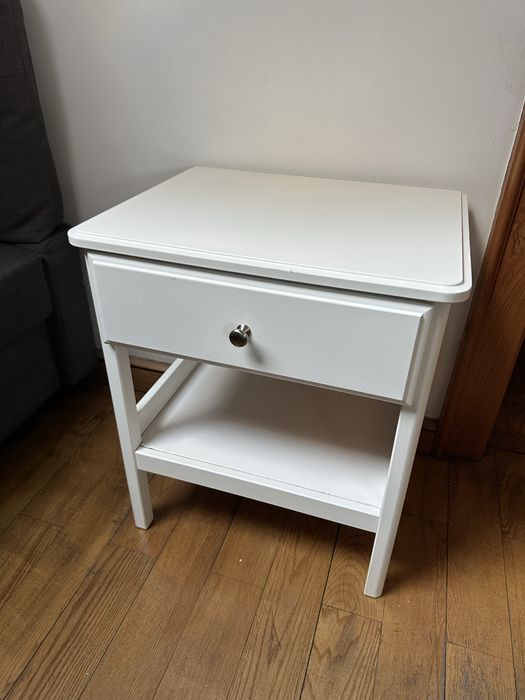 Szafka nocna biała ikea tyssedal 51x40
