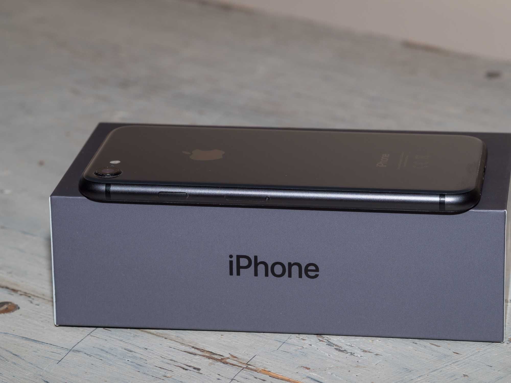 Sprzedam iPhone8 w bardzo dobrym stanie