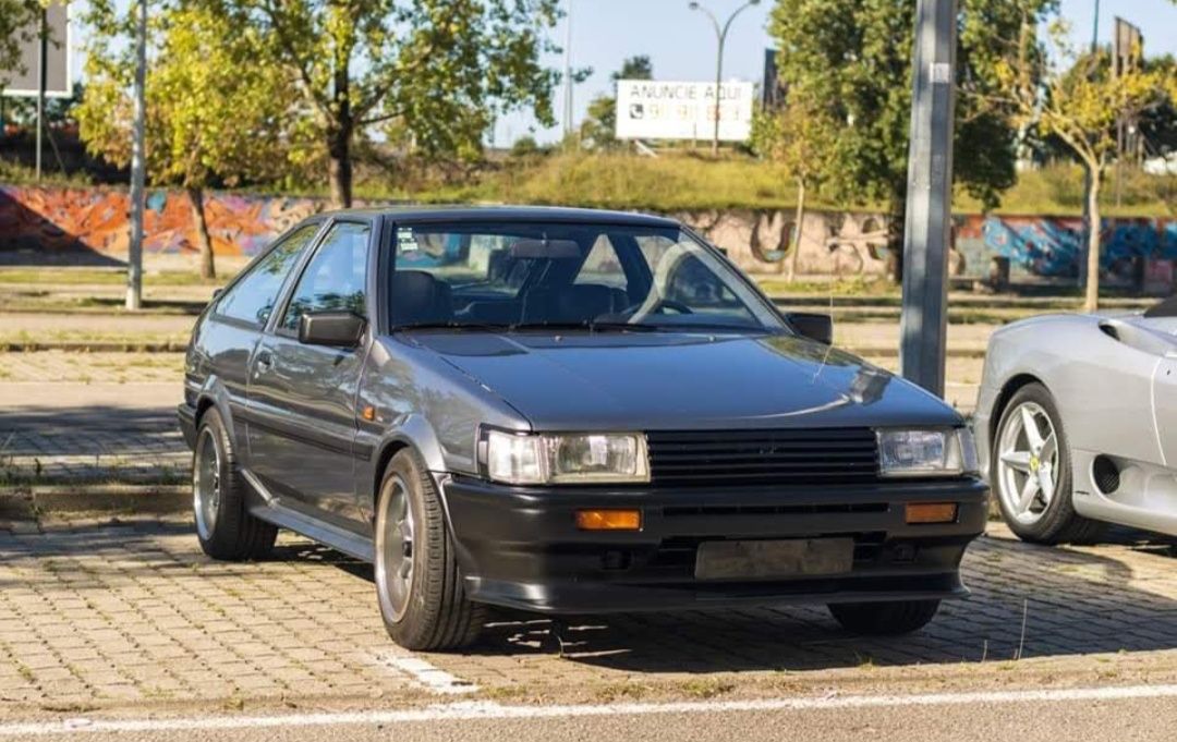 Toyota corolla ae86