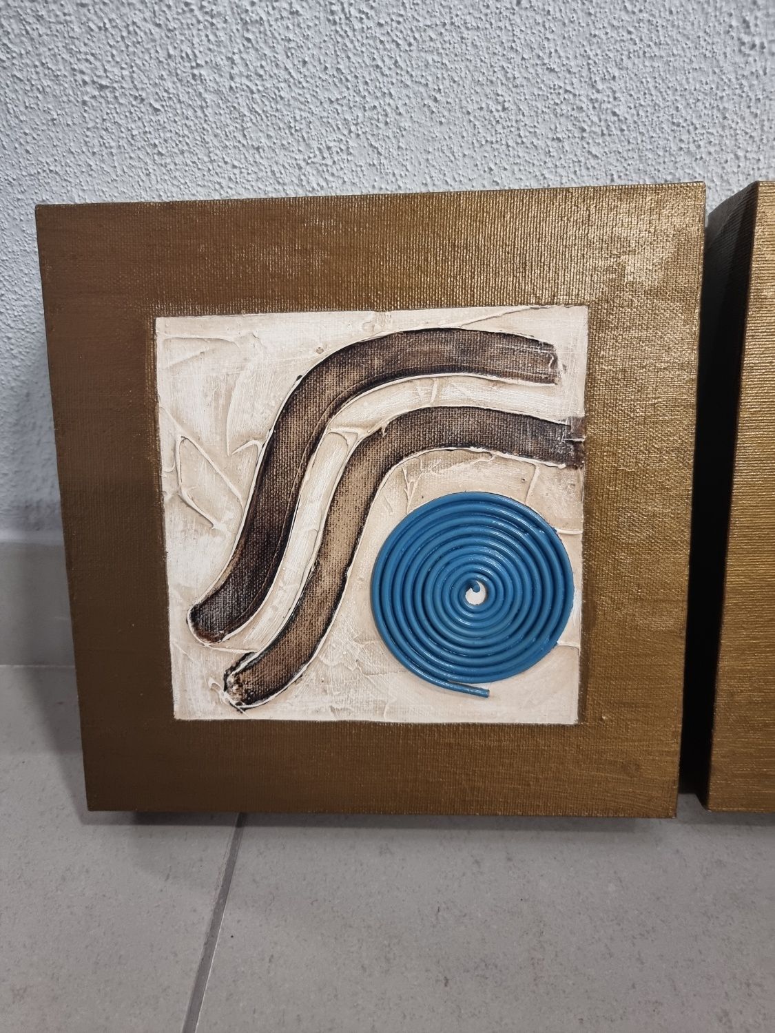 2 Quadros telas em castanho e azul 30x30cm