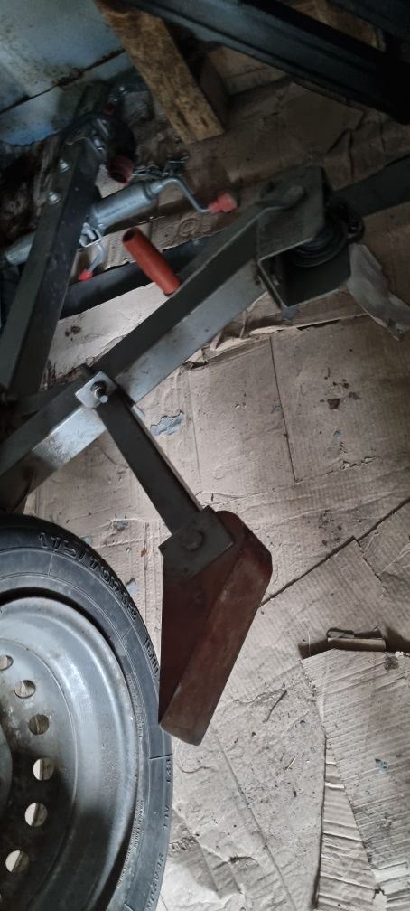 Продам лодочний причіп