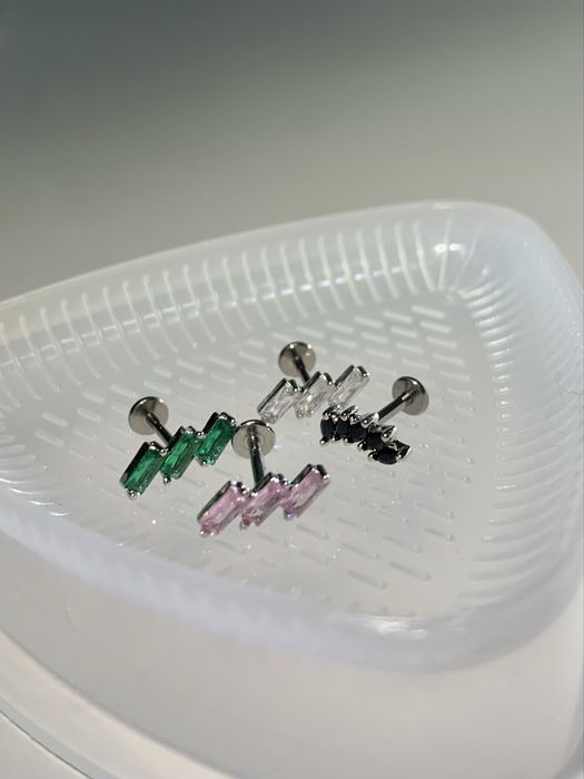 Титановий сріблястий пірсинг лабрет в хрящ пірсинг в ухо