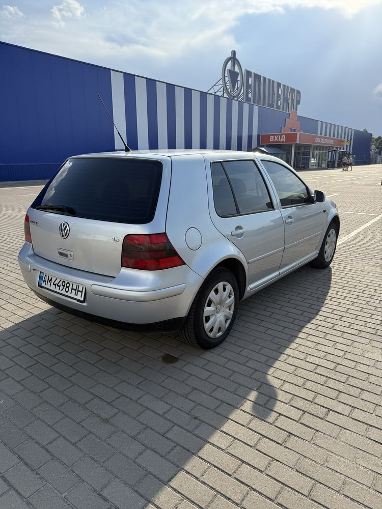 Volkswagen Golf IV 1.6 • Pacific • 2003 рік Газ/бензин